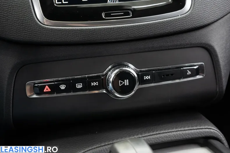 Volvo XC90 din 2021 cu 57.907 km - oferta VOL255596 - foto 26