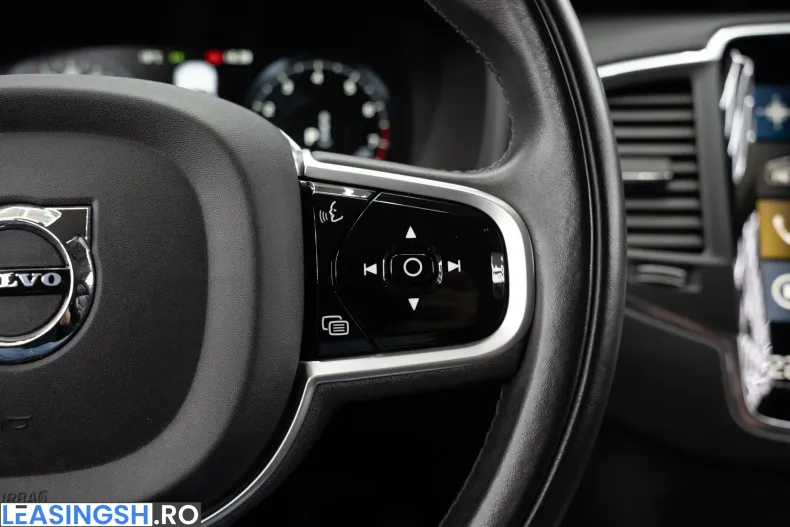 Volvo XC90 din 2021 cu 57.907 km - oferta VOL255596 - foto 28