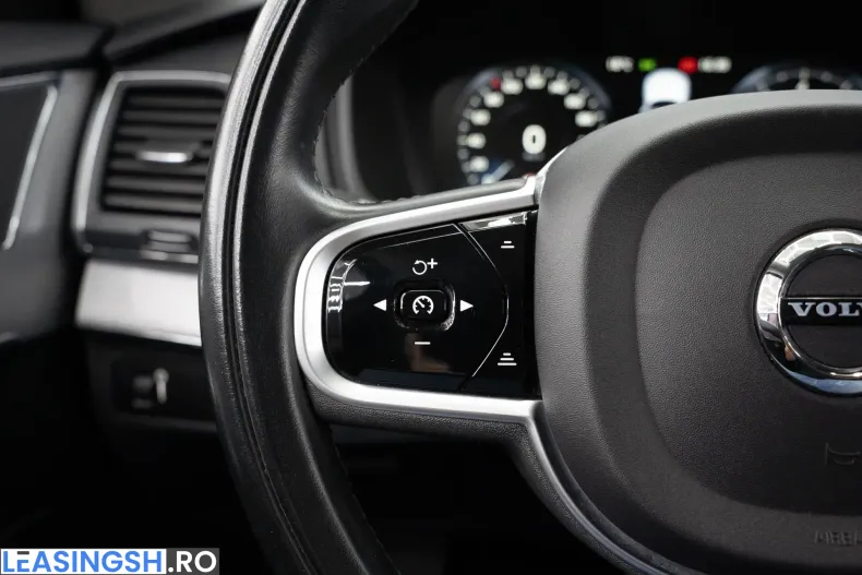 Volvo XC90 din 2021 cu 57.907 km - oferta VOL255596 - foto 29
