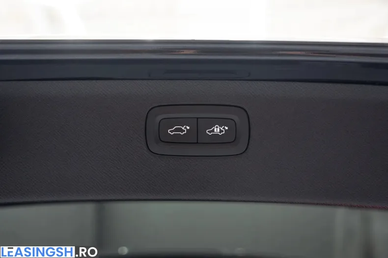 Volvo XC90 din 2021 cu 57.907 km - oferta VOL255596 - foto 37