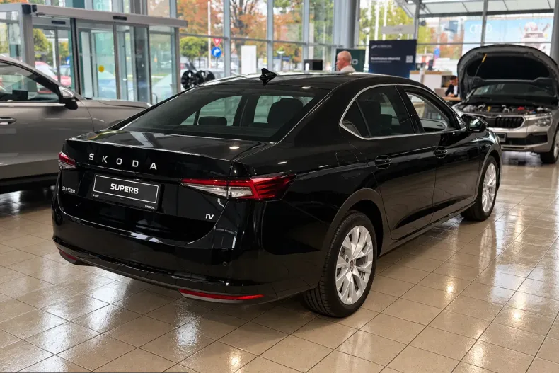 Skoda Superb din 2026 cu 10 km - oferta SKO255606 - foto 3