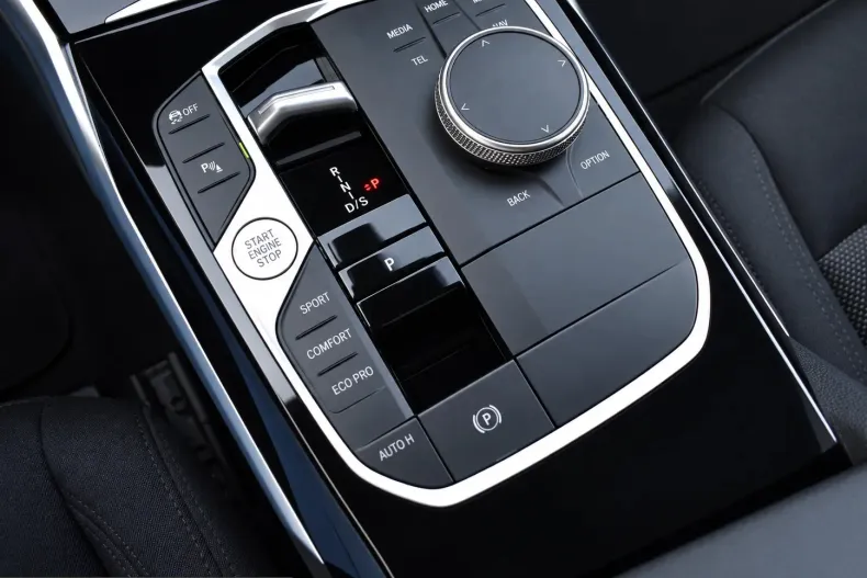 BMW 320 (Seria 3) din 2023 cu 129.447 km - oferta BMW255608 - foto 17