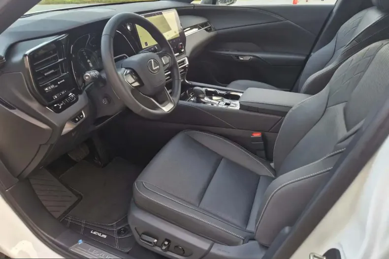 Lexus Seria RX din 2026 cu 9 km - oferta LEX255613 - foto 4