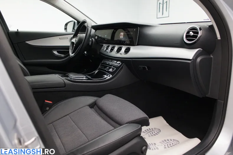 Mercedes-Benz E din 2022 cu 37.619 km - oferta MER255616 - foto 8