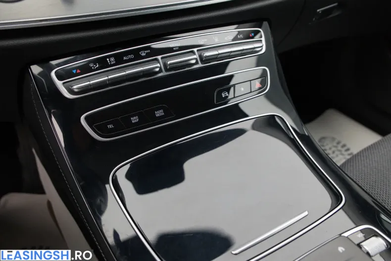 Mercedes-Benz E din 2022 cu 37.619 km - oferta MER255616 - foto 10
