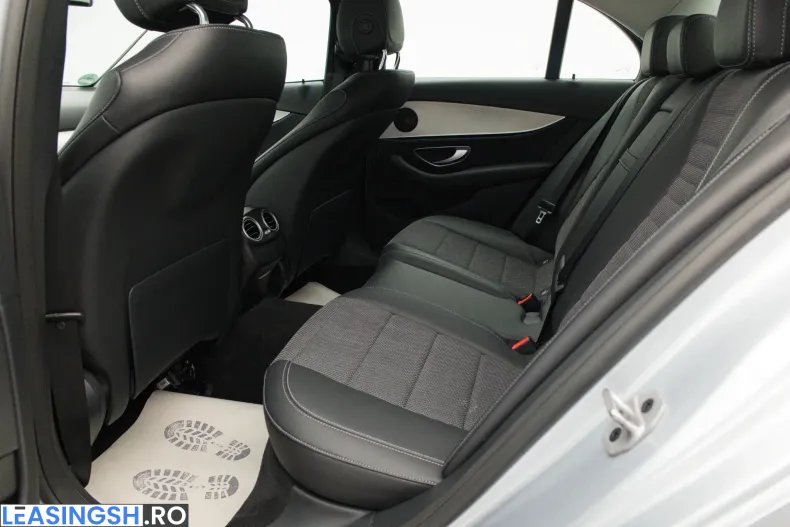 Mercedes-Benz E din 2022 cu 37.619 km - oferta MER255616 - foto 13