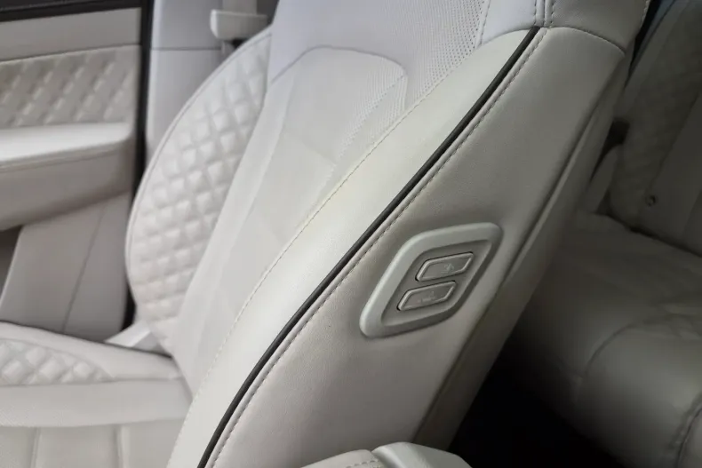 Ssangyong REXTON din 2023 cu 48.850 km - oferta SSA255620 - foto 31