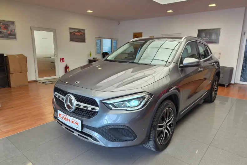 Mercedes-Benz GLA din 2022 cu 64.400 km - oferta MER255621 - foto 1