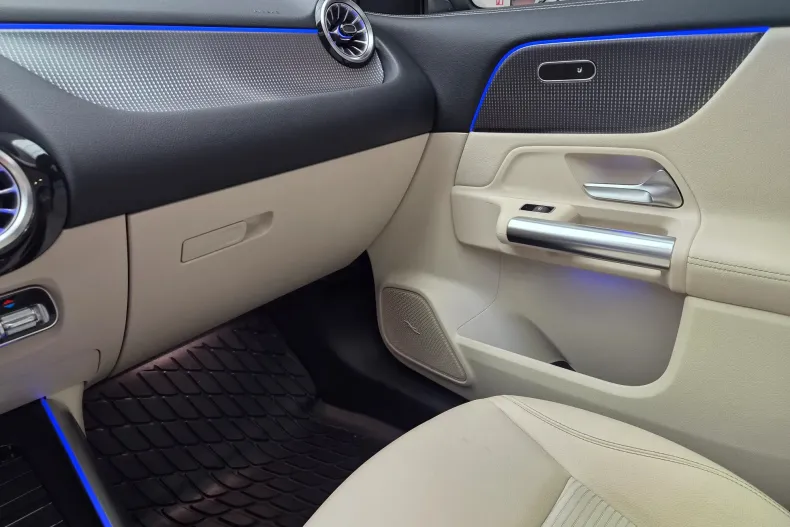Mercedes-Benz GLA din 2022 cu 64.400 km - oferta MER255621 - foto 27