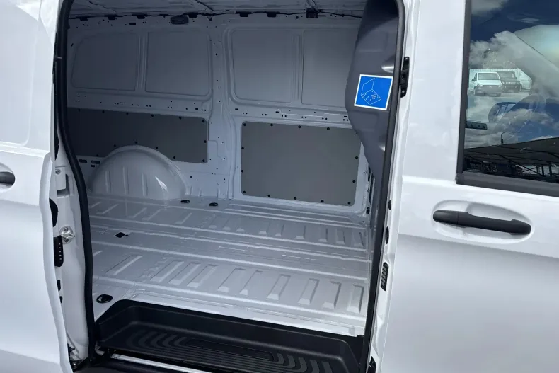 Mercedes-Benz Vito din 2026 cu 2 km - oferta MER255626 - foto 14