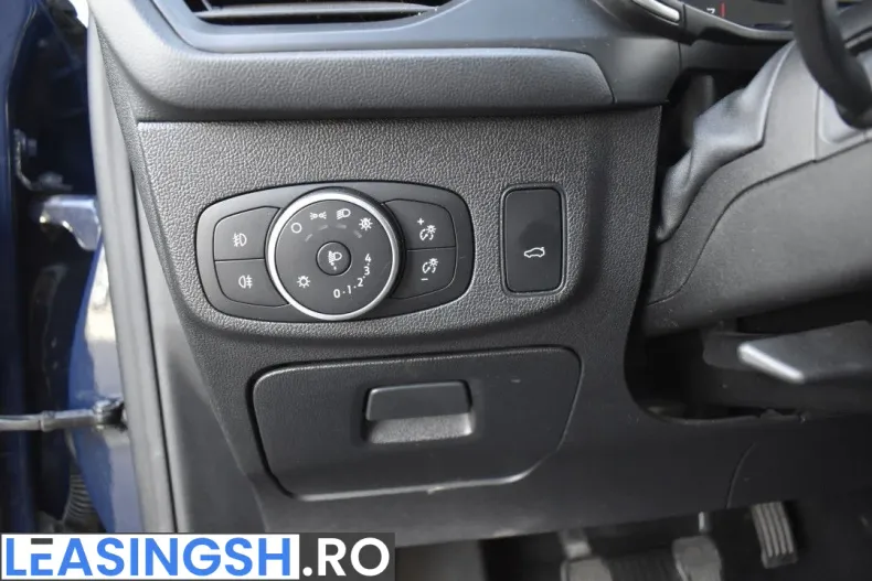 Ford Focus din 2020 cu 78.497 km - oferta FOR255628 - foto 38