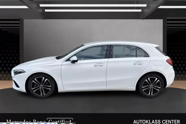 Mercedes-Benz A 180 (Clasa A) din 2024 cu 16.916 km - oferta MER255634 - foto 2