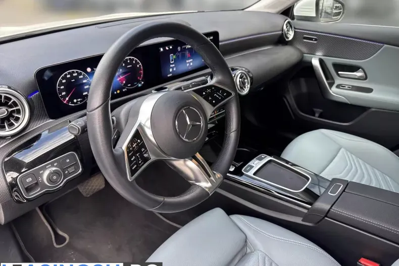 Mercedes-Benz A 180 (Clasa A) din 2024 cu 16.916 km - oferta MER255634 - foto 9