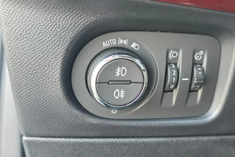 Opel Mokka din 2023 cu 89.360 km - oferta OPE255661 - foto 15