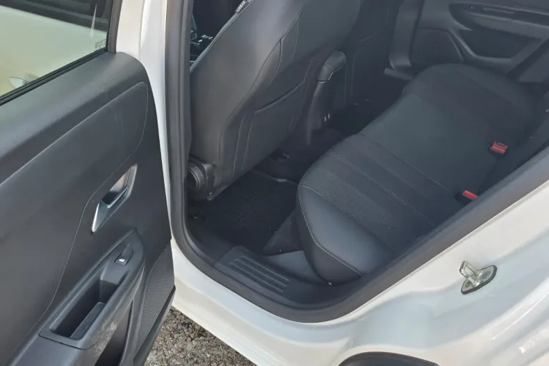 Opel Mokka din 2023 cu 89.360 km - oferta OPE255661 - foto 18