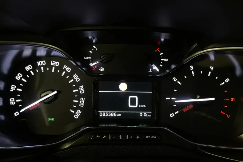 Citroën Berlingo din 2021 cu 83.586 km - oferta CIT255669 - foto 22