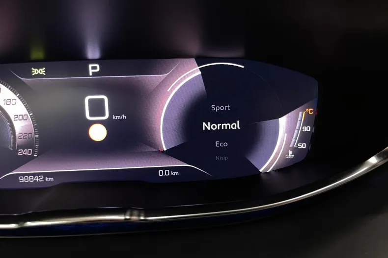 Peugeot 3008 din 2021 cu 98.842 km - oferta PEU255674 - foto 30