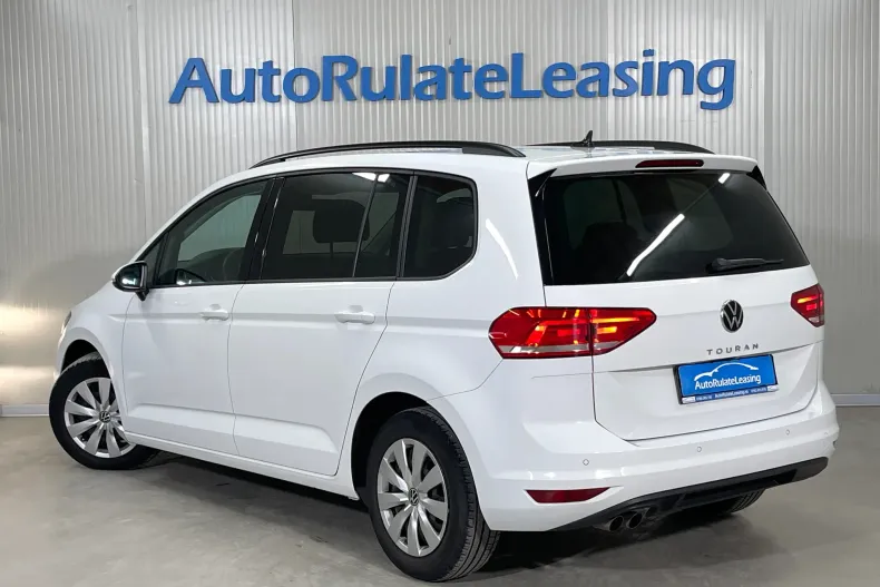 Volkswagen Touran din 2022 cu 42.236 km - oferta VOL255682 - foto 4