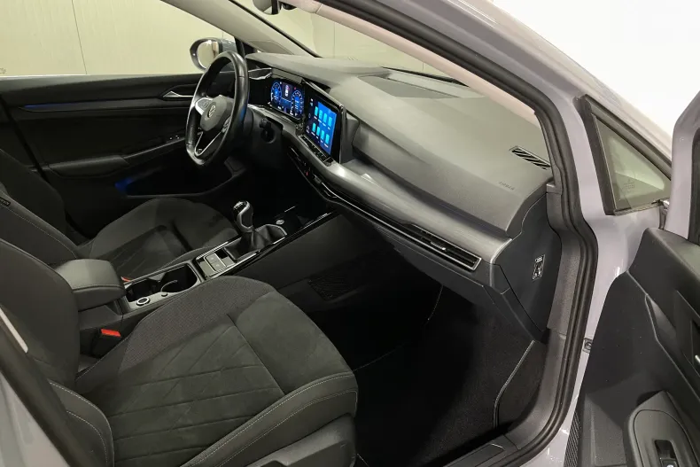 Volkswagen Golf din 2023 cu 136.255 km - oferta VOL255683 - foto 10