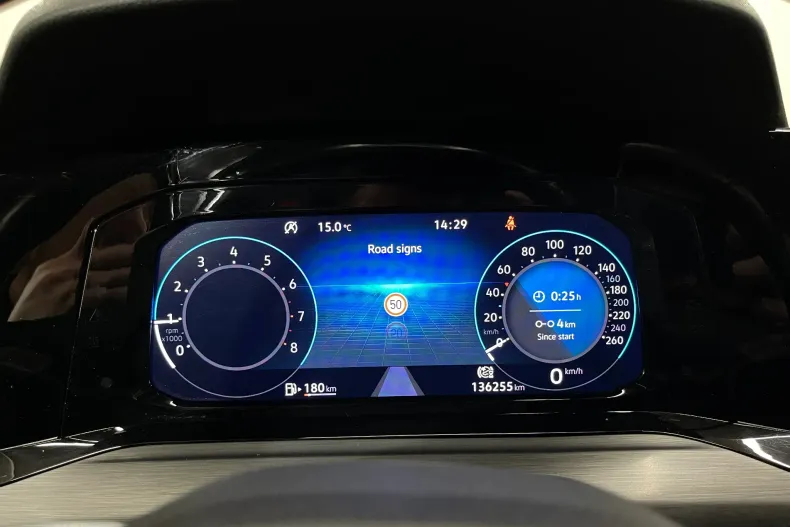 Volkswagen Golf din 2023 cu 136.255 km - oferta VOL255683 - foto 28