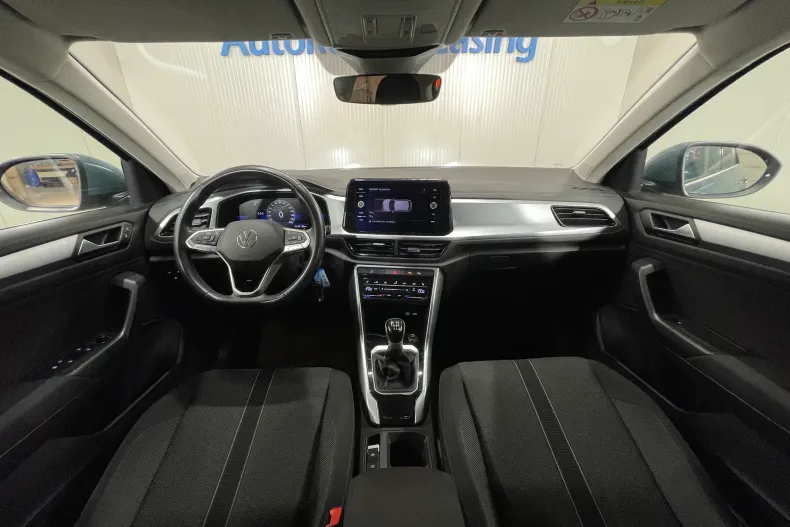 Volkswagen T-Roc din 2023 cu 40.150 km - oferta VOL255684 - foto 7