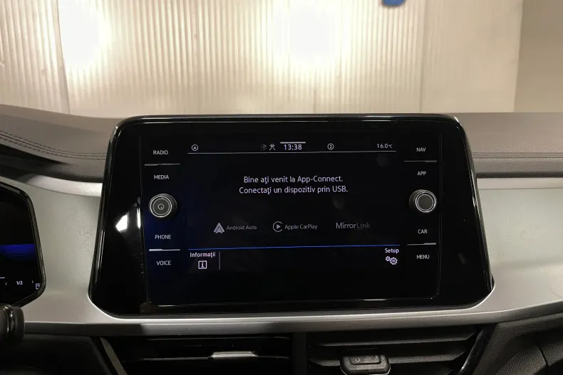 Volkswagen T-Roc din 2023 cu 40.150 km - oferta VOL255684 - foto 15