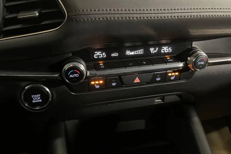 Mazda 3 din 2021 cu 148.198 km - oferta MAZ255685 - foto 20
