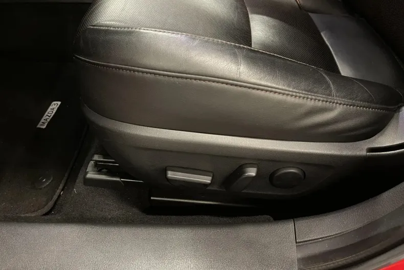 Mazda 3 din 2021 cu 148.198 km - oferta MAZ255685 - foto 22