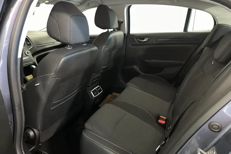 Renault Megane din 2023 cu 55.919 km - oferta REN255698 - foto 11