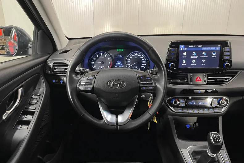 Hyundai i30 din 2023 cu 43.219 km - oferta HYU255699 - foto 6