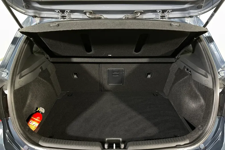 Hyundai i30 din 2023 cu 43.219 km - oferta HYU255699 - foto 12