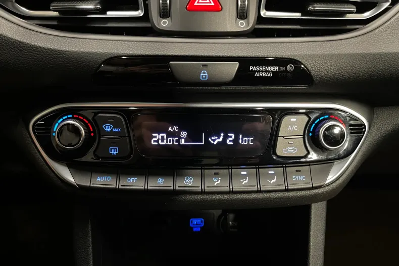 Hyundai i30 din 2023 cu 43.219 km - oferta HYU255699 - foto 15
