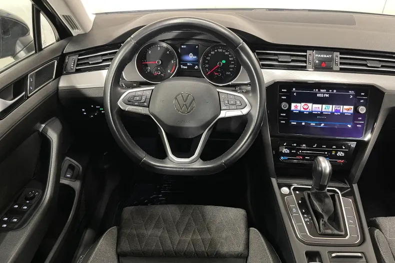 Volkswagen Passat din 2023 cu 117.849 km - oferta VOL255700 - foto 6