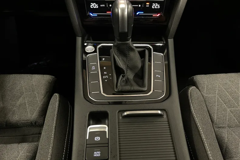 Volkswagen Passat din 2023 cu 117.849 km - oferta VOL255700 - foto 21