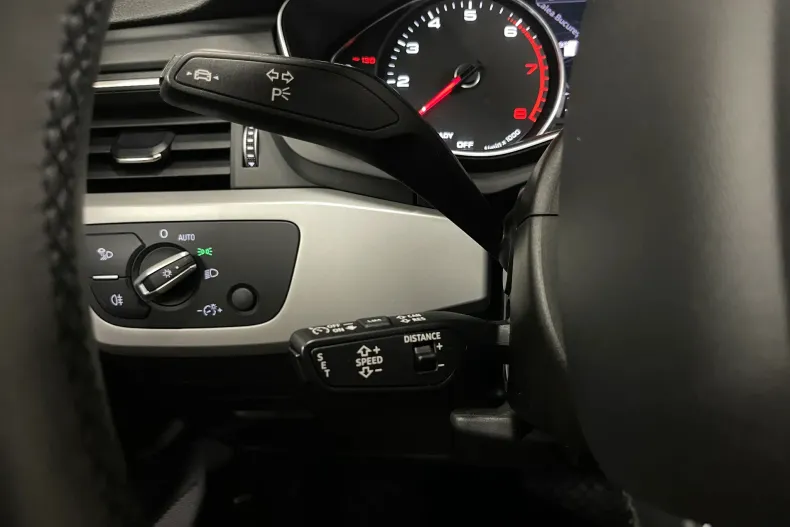 Audi A4 din 2022 cu 100.482 km - oferta AUD255701 - foto 24