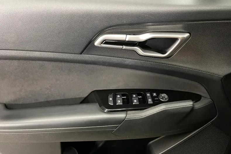 Kia Sportage din 2023 cu 149.615 km - oferta KIA255702 - foto 31