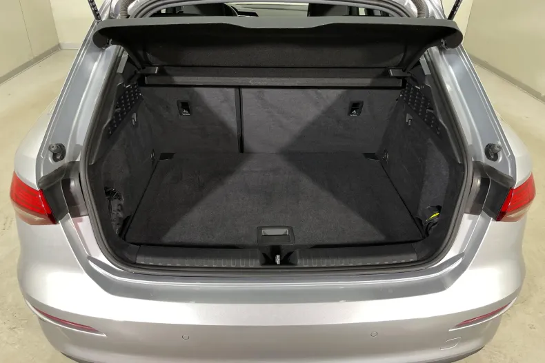 Audi A3 din 2023 cu 111.424 km - oferta AUD255708 - foto 12