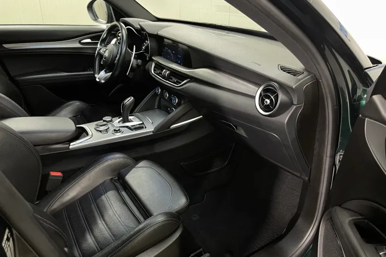 Alfa Romeo Stelvio din 2022 cu 126.393 km - oferta ALF255709 - foto 9