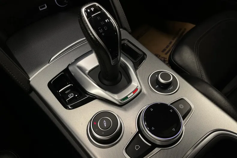 Alfa Romeo Stelvio din 2022 cu 126.393 km - oferta ALF255709 - foto 30