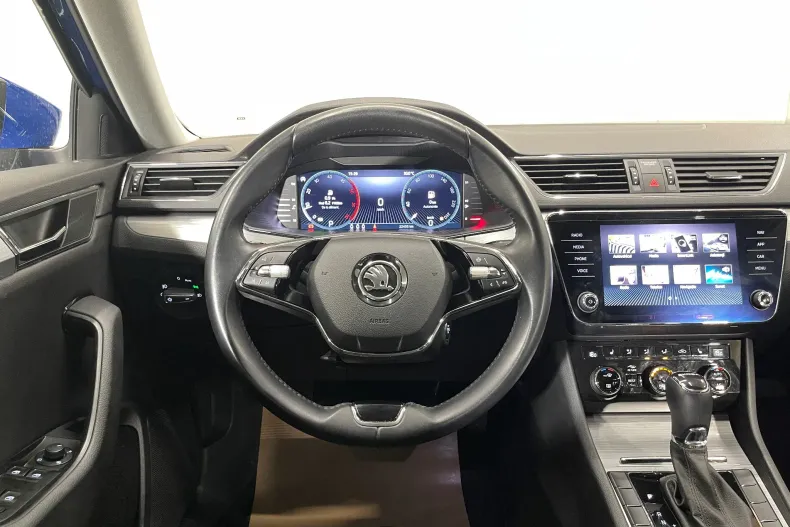 Skoda Superb din 2023 cu 22.435 km - oferta SKO255710 - foto 6
