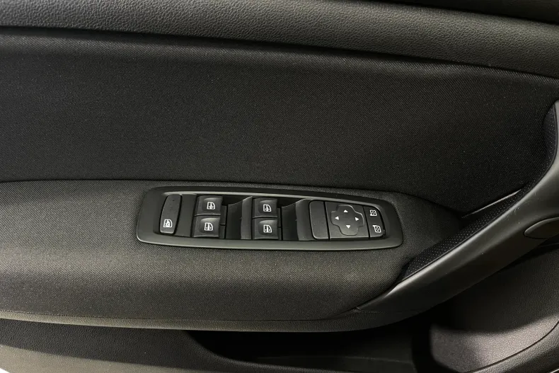 Renault Megane din 2021 cu 31.223 km - oferta REN255711 - foto 19