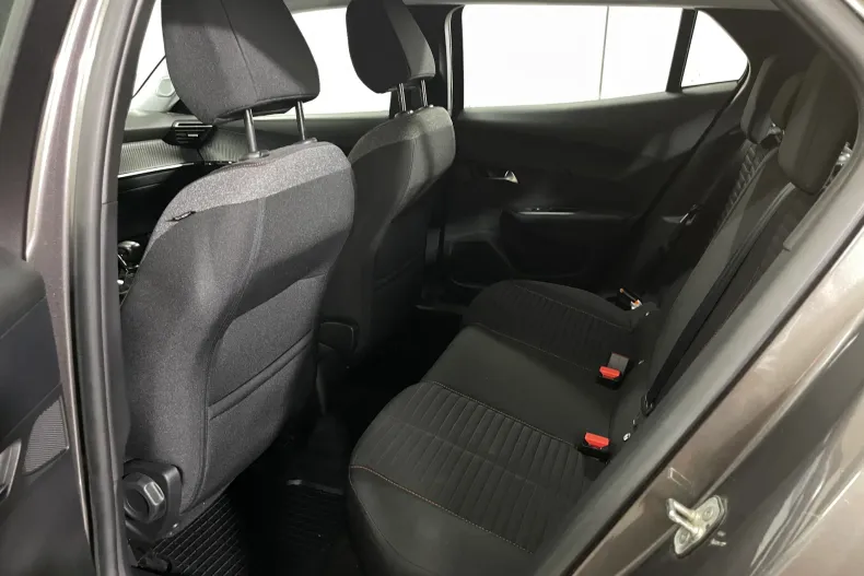 Peugeot 2008 din 2021 cu 67.260 km - oferta PEU255712 - foto 11