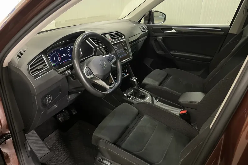 Volkswagen Tiguan din 2022 cu 74.879 km - oferta VOL255714 - foto 5