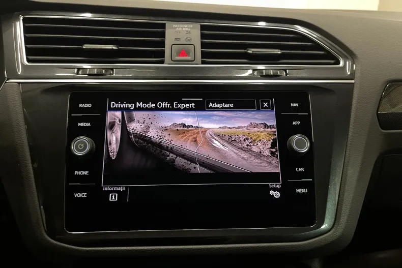 Volkswagen Tiguan din 2022 cu 74.879 km - oferta VOL255714 - foto 17