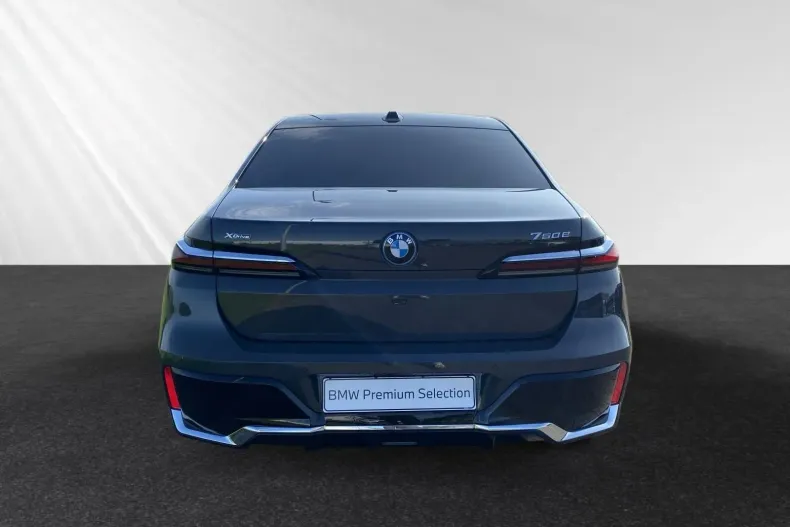 BMW 750 (Seria 7) din 2024 cu 9.340 km - oferta BMW255724 - foto 3