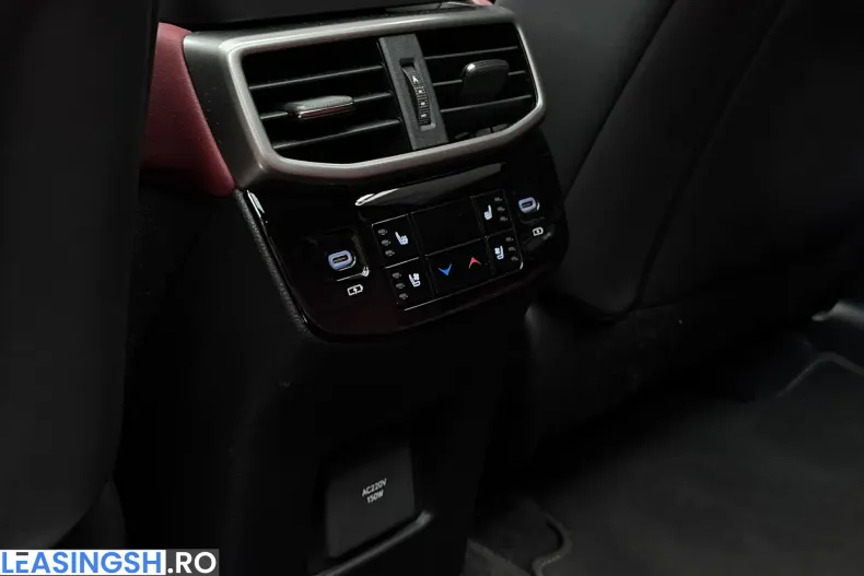 Lexus Seria RX din 2023 cu 55.303 km - oferta LEX255725 - foto 39