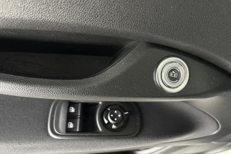Fiat 500e din 2023 cu 15.500 km - oferta FIA255750 - foto 17