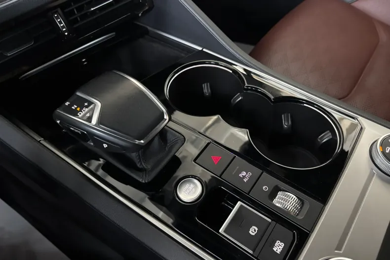 Volkswagen Touareg din 2021 cu 159.000 km - oferta VOL255752 - foto 28