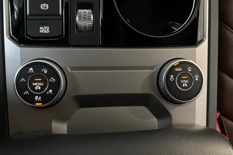 Volkswagen Touareg din 2021 cu 159.000 km - oferta VOL255752 - foto 31