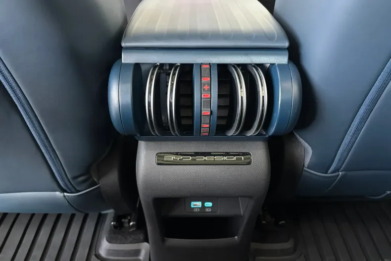 BYD ATTO 3 din 2023 cu 27.950 km - oferta BYD255755 - foto 21